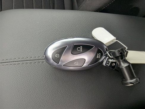 New 2026 Hyundai Santa Cruz SE image 29