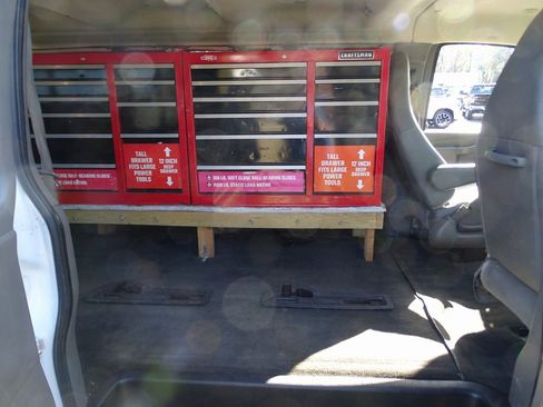 Used 2018 Chevrolet Express 3500 LT w/ LT Preferred Equipment Group image 12