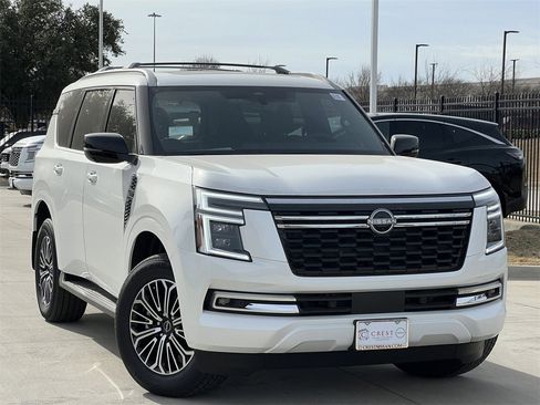 New 2026 Nissan Armada Platinum image 2