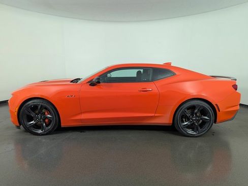 Used 2020 Chevrolet Camaro LT image 5