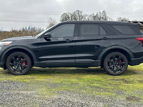 Used 2022 Ford Explorer ST w/ Equipment Group 401A image 7