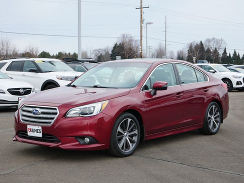 Used 2015 Subaru Legacy 2.5i Limited image 3