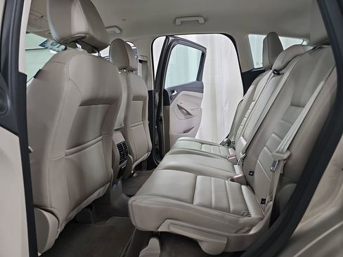 Used 2016 Ford C-MAX SEL w/ Equipment Group 303A FWD image 18