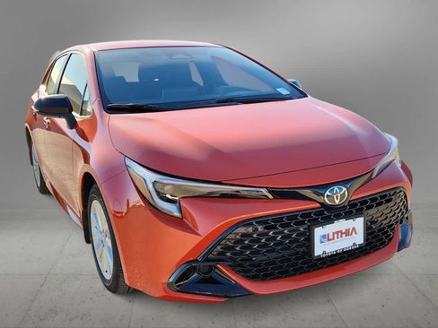 New 2026 Toyota Corolla SE image 3