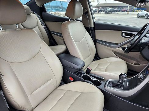 Used 2016 Hyundai Elantra Limited image 7