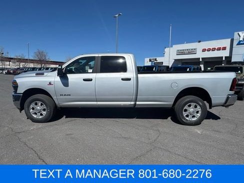 New 2026 RAM 2500 Big Horn AWD/4WD image 11