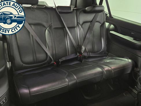 Used 2024 Jeep Wagoneer L Series II AWD/4WD image 41
