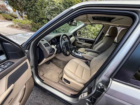 Used 2013 Land Rover Range Rover Sport HSE AWD/4WD image 5