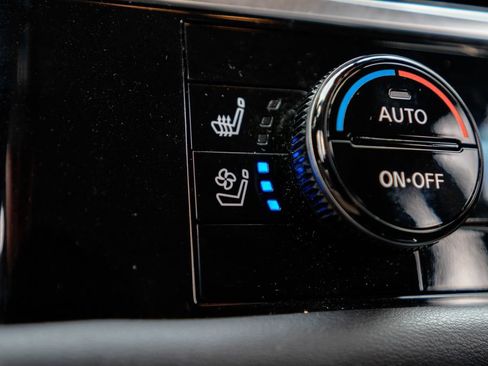 Used 2023 Nissan Pathfinder Platinum AWD/4WD image 26