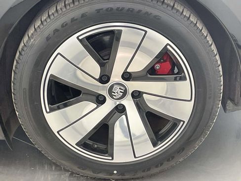 Certified 2024 Porsche Taycan 4S AWD/4WD image 12