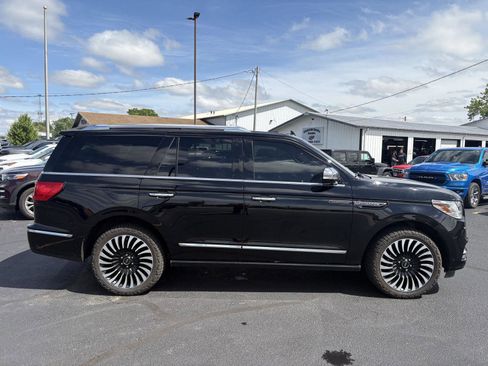 Used 2018 Lincoln Navigator Black Label AWD/4WD image 9