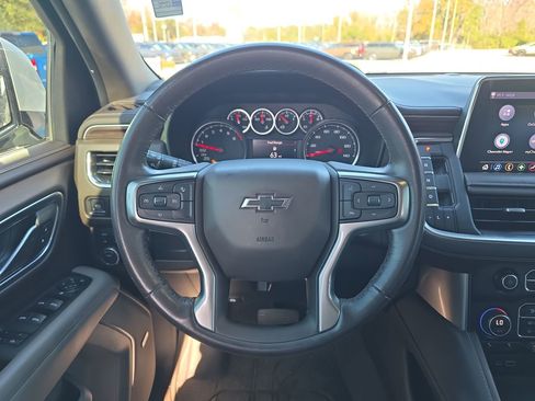 Used 2021 Chevrolet Tahoe Z71 image 12