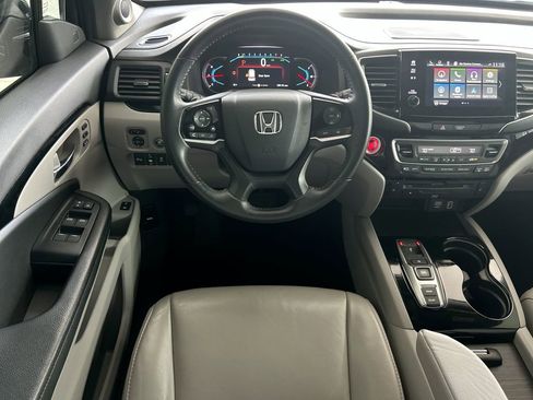 Used 2019 Honda Pilot Touring image 38