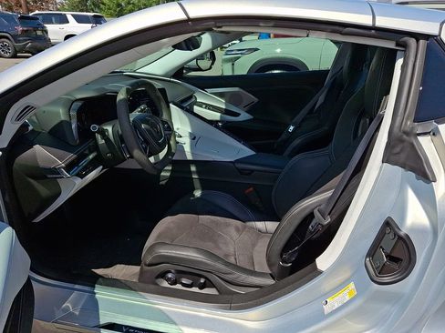 Certified 2021 Chevrolet Corvette Stingray Premium Conv w/ Z51 Performance Package RWD image 12
