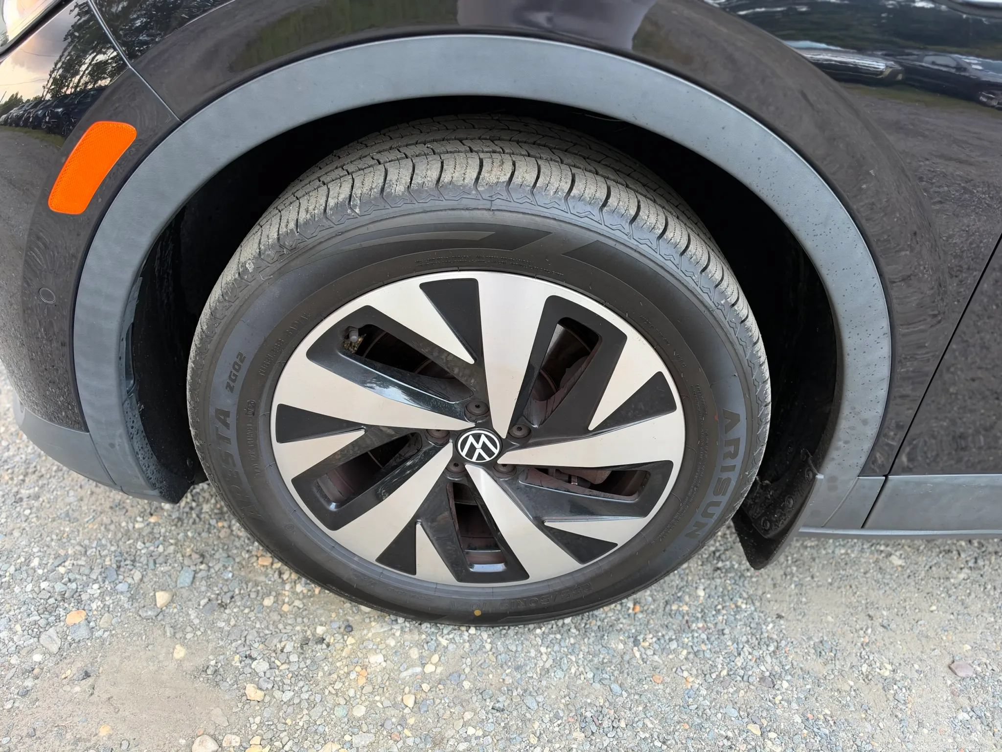 Used 2023 Volkswagen ID.4 Pro RWD image 9