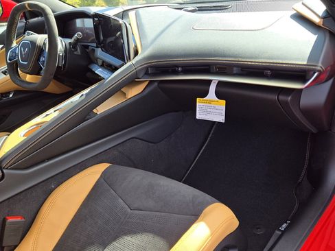 New 2026 Chevrolet Corvette Stingray Preferred Cpe w/ 2LT image 9