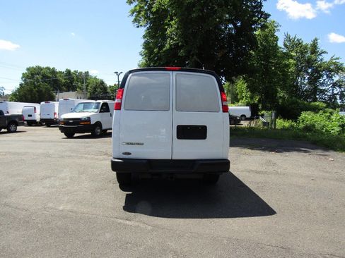 Used 2021 Chevrolet Express 2500 w/ Driver Convenience Package RWD image 5