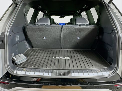 New 2026 Lexus TX 500h AWD image 29