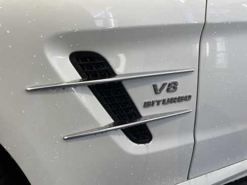 Used 2013 Mercedes-Benz SL 63 AMG image 39