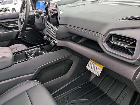 New 2026 Chevrolet Silverado EV LT w/ Premium Package image 34