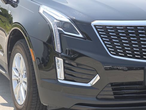 Certified 2023 Cadillac XT5 Luxury FWD image 10