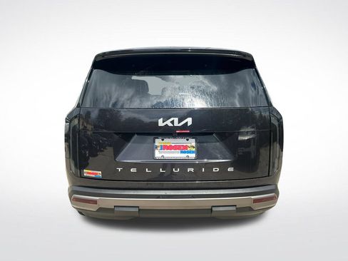 New 2027 Kia Telluride LX w/ Towing Package FWD image 4