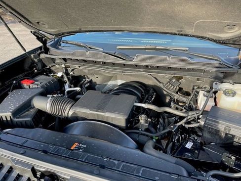 Used 2024 Chevrolet Silverado 2500 LT w/ Midnight Edition image 30