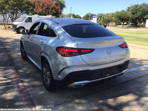Used 2025 Mercedes-Benz GLE 450 4MATIC Coupe image 4