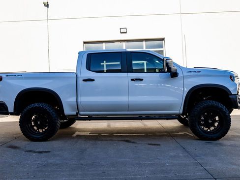 Used 2024 Chevrolet Silverado 1500 ZR2 w/ ZR2 Bison Edition image 11