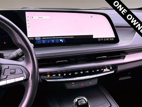 Certified 2024 Cadillac XT4 Premium Luxury image 6