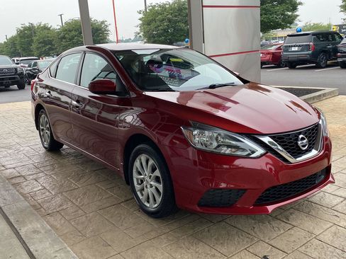 Used 2018 Nissan Sentra SV FWD image 3