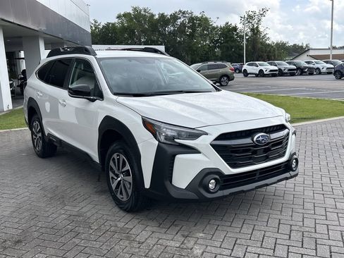 Certified 2025 Subaru Outback Premium AWD/4WD image 7