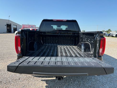 Used 2025 GMC Sierra 1500 SLT RWD image 23