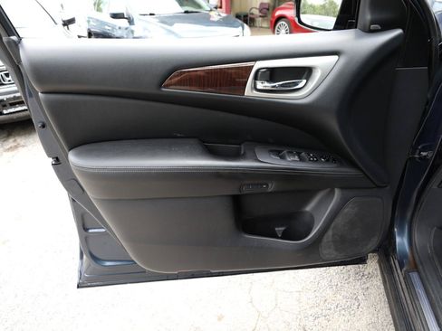 Used 2015 Nissan Pathfinder SL w/ SL Tech Package AWD/4WD image 17