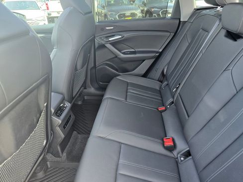 Used 2025 Audi Q6 e-tron Premium Plus w/ Premium Plus image 14