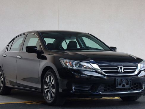 Used 2015 Honda Accord LX image 5