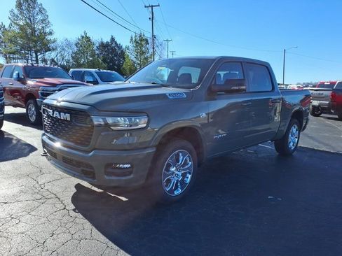 New 2026 RAM 1500 4x4 Crew Cab image 5