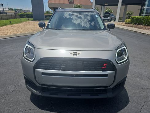 Used 2025 MINI Cooper Countryman S w/ Comfort Package Max image 3