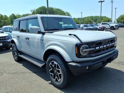 New 2026 Ford Bronco Outer Banks