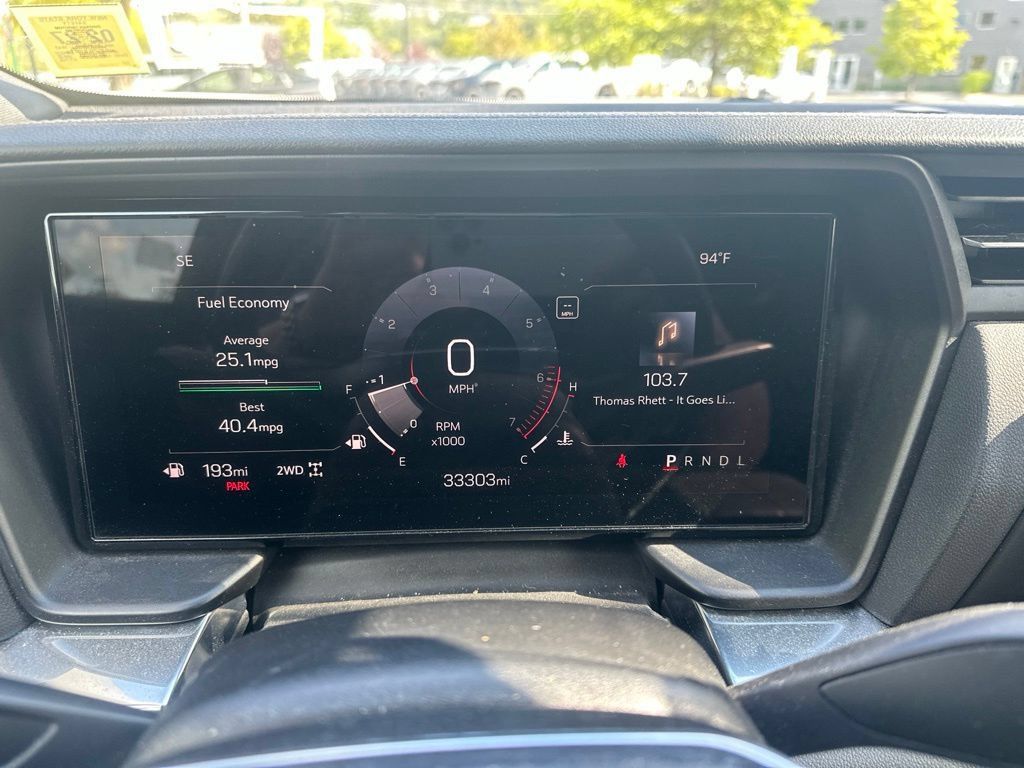 Used 2025 GMC Terrain Elevation AWD/4WD image 18
