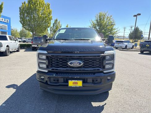 Used 2024 Ford F250 XL w/ STX Appearance Package AWD/4WD image 4