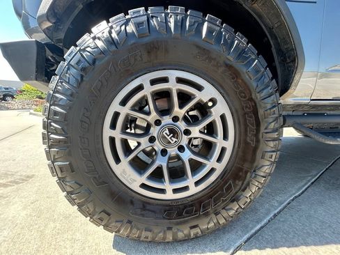 Used 2023 Ford Bronco Badlands AWD/4WD image 34