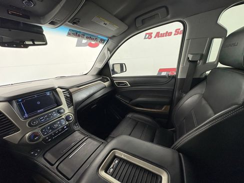 Used 2018 GMC Yukon Denali image 32
