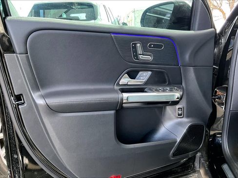 New 2026 Mercedes-Benz GLB 250 image 13