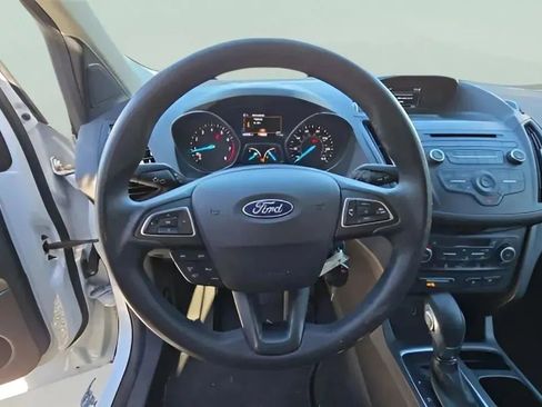 Used 2018 Ford Escape SE image 10