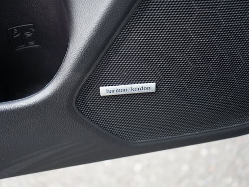 Used 2017 Subaru Outback 2.5i Limited image 15