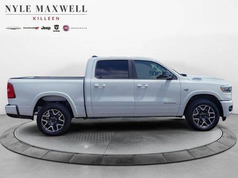 New 2026 RAM 1500 Laramie AWD/4WD image 17