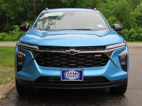 New 2026 Chevrolet Trax RS w/ Driver Confidence Package FWD image 15