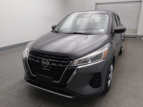 Used 2021 Nissan Kicks S FWD image 15