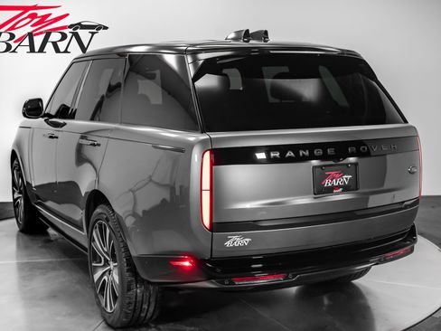 Used 2023 Land Rover Range Rover SE image 13